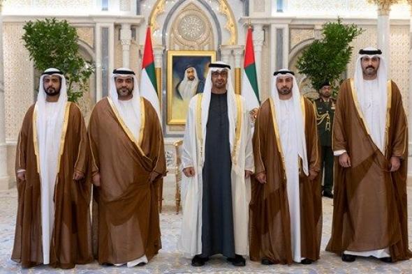 أمام رئيس الدولة.. عدد من سفراء الإمارات الجدد يؤدون اليمين القانونية