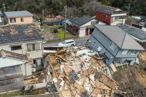 رئيس وزراء اليابان : إعادة إعمار المنطقة المنكوبة بالزلزال من أولويات الحكومة