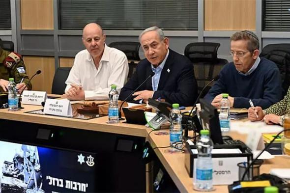 "نقاش غير محترم".. مشادة كلامية بين وزراء إسرائيليين وقادة الجيش باجتماع الحكومة