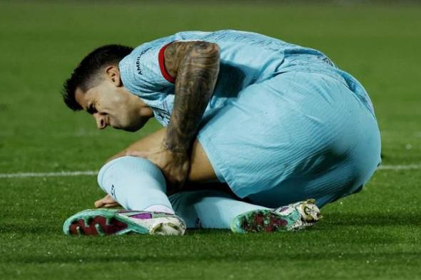 برشلونة يعلن إصابة كانسيلو في الركبة وغيابه عن الفريق