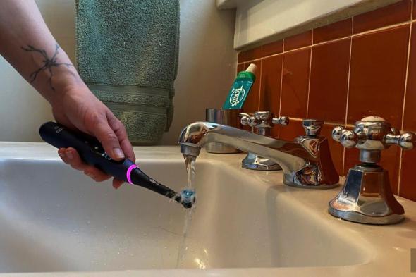 تكنولوجيا: فرشاة الأسنان الكهربائية الذكية Oral-B iO Series 7 متاحة الآن بخصم 71 دولار #CES2024