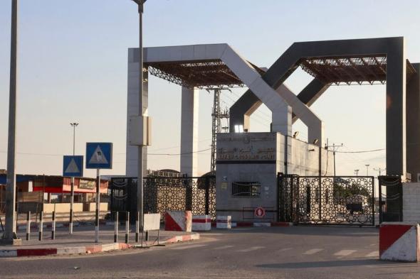 دخول 70 شاحنة مساعدات و4 شاحنات وقود إلى قطاع غزة عبر ميناء رفح