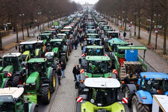 احتجاجات للمزارعين في ألمانيا بسبب خفض الدعم