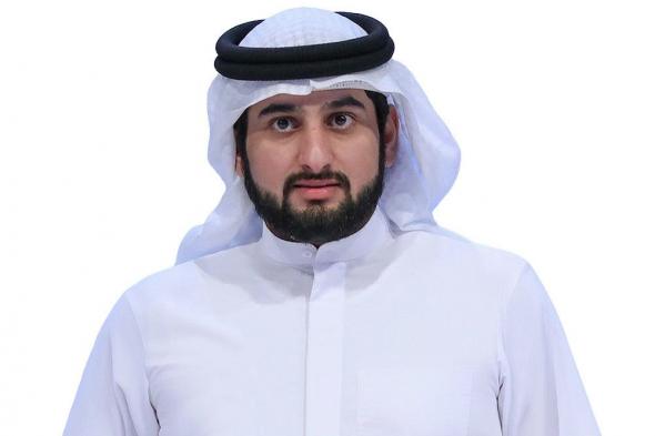 الامارات | أحمد بن محمد يفتتح مؤتمر ومعرض "دوفات 2024" ضمن الدورة الأكبر في تاريخه