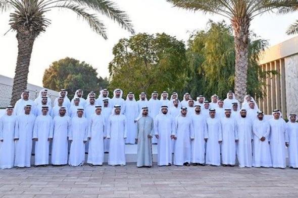 محمد بن راشد يلتقي أعضاء لجنة تأمين الفعاليات في دبي