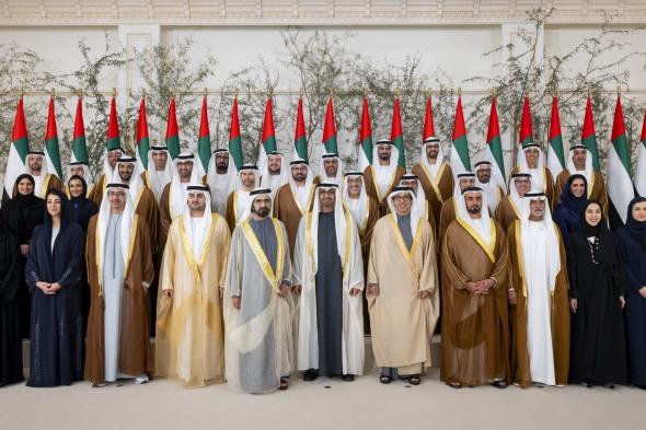 الامارات | محمد بن زايد ومحمد بن راشد يشهدان أداء القسم للوزراء الجدد في الحكومة الاتحادية