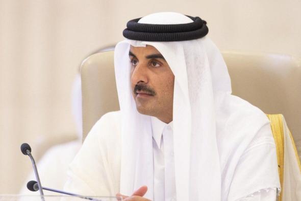 شبيه أمير قطر يتصدر الترند.. والجمهور يكاد لا يفرق بينهما - بالفيديو