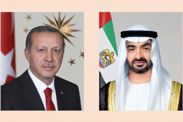 الخليج اليوم .. رئيس الدولة يبحث هاتفياً مع الرئيس التركي علاقات التعاون والعمل المشترك