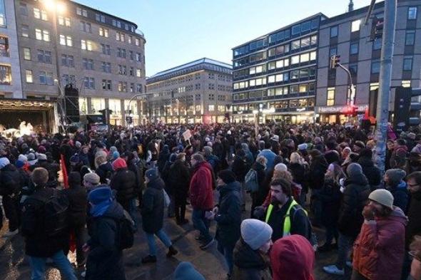 استمرار الاحتجاجات ضد اليمين المتطرف في ألمانيا