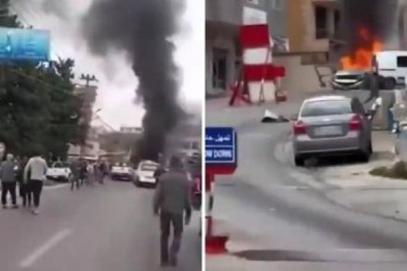 تراند اليوم : شاهد.. لحظة استهداف سيارة تابعة لحزب الله في جنوب لبنان.. ومقتل قياديين من الصف الأول كانا بداخلها