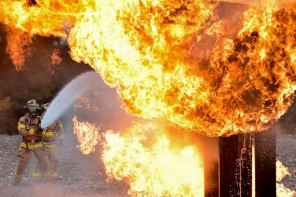 إصابة شخصين وخسائر بالملايين في حريق كبير بمتنزه بألمانيا