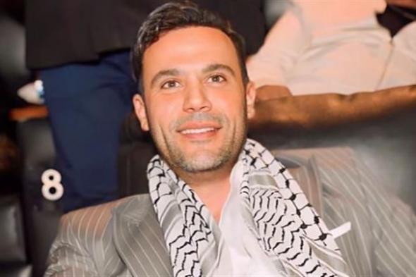 محمد إمام يعود الى القاهرة بعد مشاركته في حفل"Joy Awards" بالسعودية