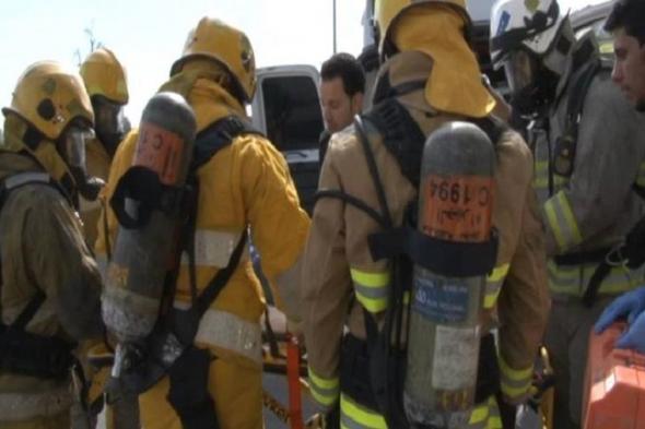 الامارات | قوات الإطفاء تنقذ لصا علق بين أسلاك شائكة أثناء فراره من الشرطة الألمانية