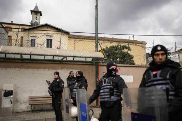 مرصد الأزهر يدين الهجوم على كنيسة سانتا ماريا باسطنبول