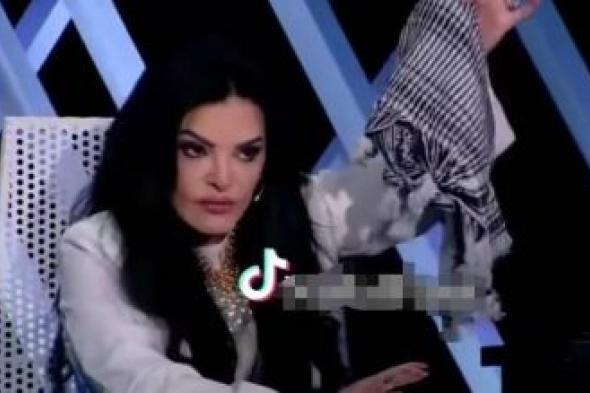 تراند اليوم : شاهد.. نضال الأحمدية ترفض ارتداء الكوفية الفلسطينية وتعلق: "لم تعد رمز وليس لها قيمة"