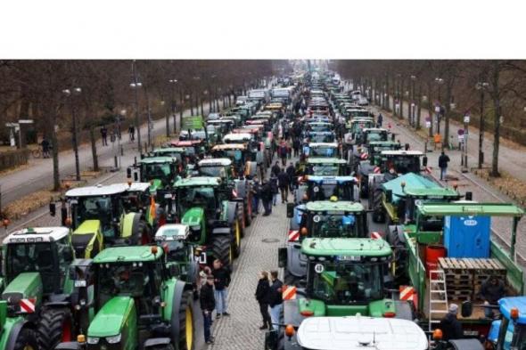 صور.. إلغاء دعم الديزل الزراعي يشعل المظاهرات في ألمانيا