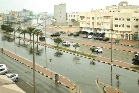 مع رياح نشطة.. أمطار خفيفة على أجزاء من الرياض