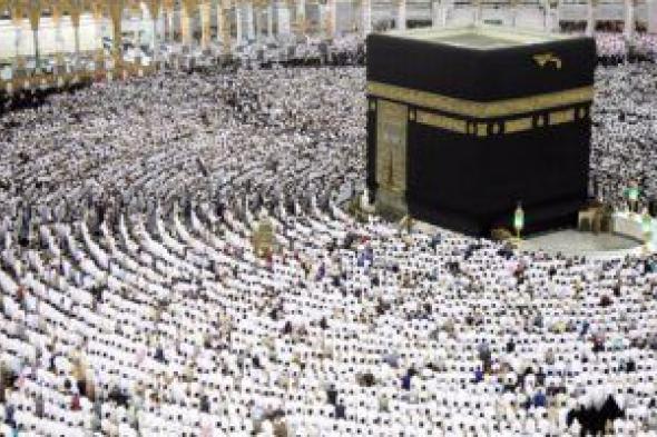 السعودية: "الشئون الإسلامية" توفر شاشات إرشادية لتعريف المعتمرين بالخدمات