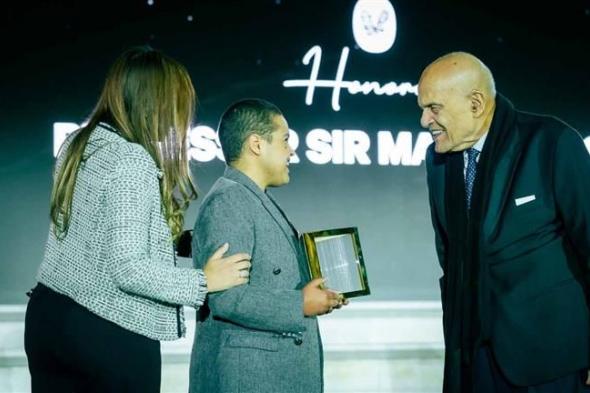 تكريم مجدي يعقوب ضمن الفائزين بجائزة زايد للأخوة الإنسانية