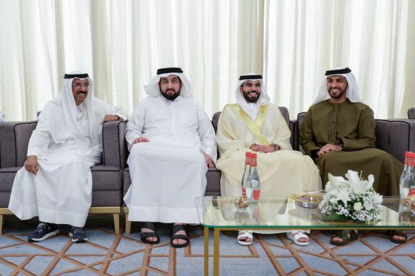 الامارات | ​أحمد بن محمد يحضر أفراح كنكزار والمهيري في دبي