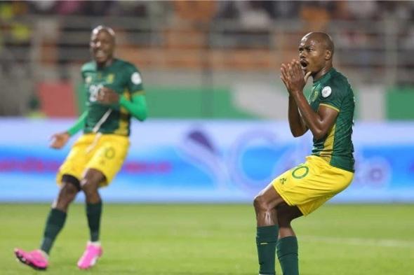 حقيقة إصابة بيرسي تاو قبل مباراة جنوب إفريقيا والكونغو