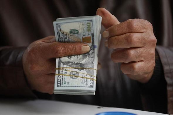 سعر الدولار مقابل الجنيه اليوم السبت 10-2-2024 في البنوك المصرية
