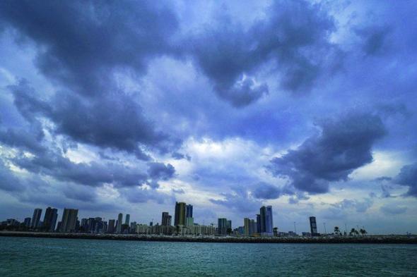 الامارات | حمدان بن محمد يوجّه بـ «العمل عن بُعد» لموظفي حكومة دبي الإثنين