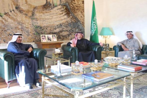 "الخريجي" يبحث تعزيز التعاون مع مساعد وزير الخارجية الكويتي
