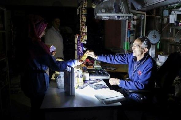 لبنان.. أزمة الطاقة تهدد القطاعات الحيوية بالشلل