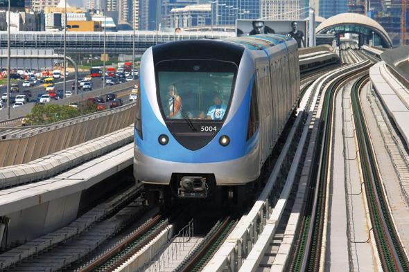 الامارات | "طرق دبي" تنوه عن تأثر خدمة المترو في محطة "أون باسيف"