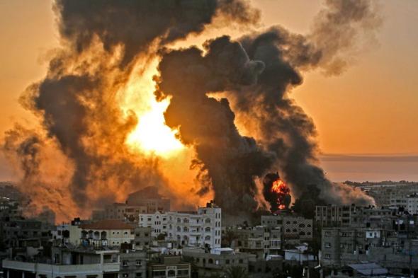 العدوان على غزة.. استشهاد 13 فلسطينيًّا في قصف مخيم النصيرات