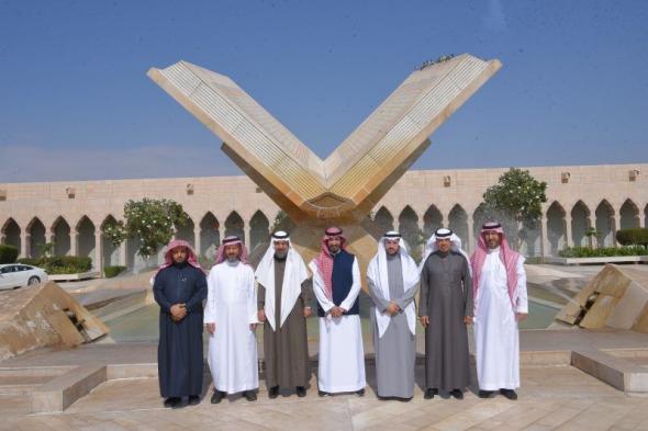 أعضاء لجنة الشؤون الإسلامية والقضائية بالشورى يزورون مجمع الملك فهد لطباعة المصحف