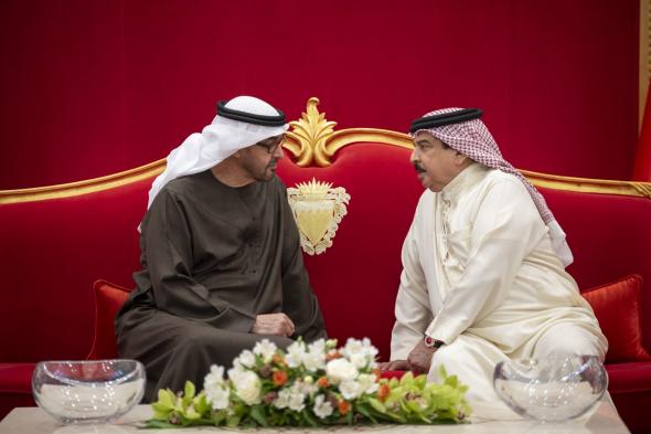 الامارات | رئيس الدولة‬⁩: ناقشت وأخي حمد بن عيسى آل خليفة العلاقات الأخوية بين بلدينا وعملنا المشترك