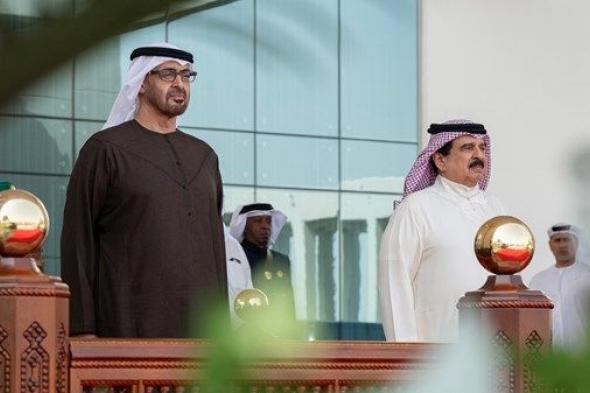 رئيس الدولة خلال لقاء مع ملك البحرين: ناقشنا مختلف أوجه العلاقات الأخوية