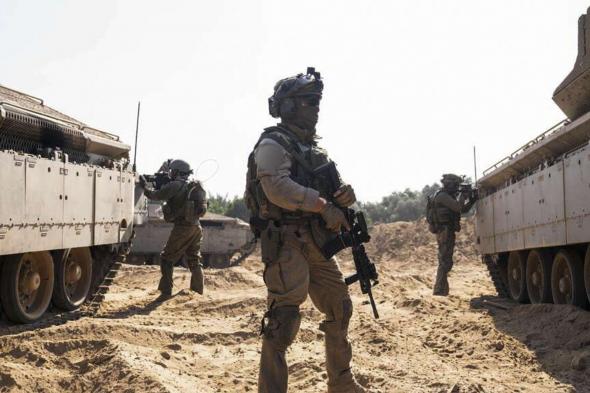 الجيش الإسرائيلي يعلن اعتقال 100 شخص داخل مجمع "ناصر" الطبي في خان يونس