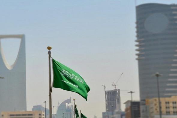 السعودية تعلن بدء سريان توطين سعودة أنشطة ومهن جديدة..