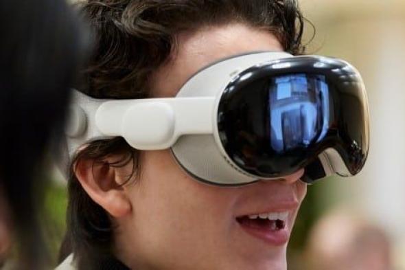نظارات ابل فيجن برو 2 ستتأخر حتى 2025 على الأقل
