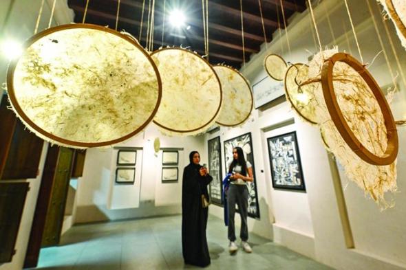 الامارات | «سكة للفنون والتصميم».. إبداعات تجمع بين التراث والتكنولوجيا