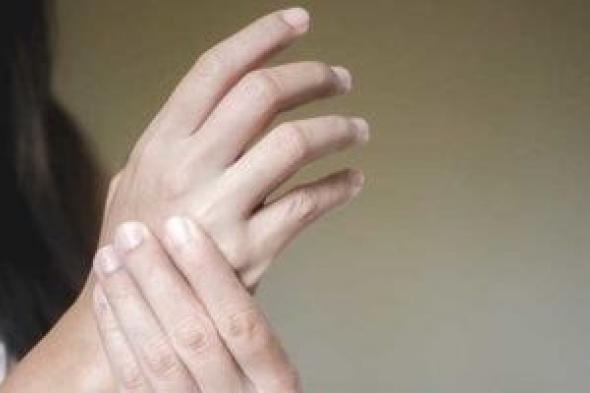 التهاب مفاصل اليد.. أعراض يجب الانتباه لها وطرق تقليل الألم