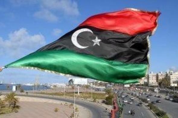 أعضاء من مجلسى الدولة والنواب الليبيين يوقعون على محضر اتفاق لحل الأزمة
