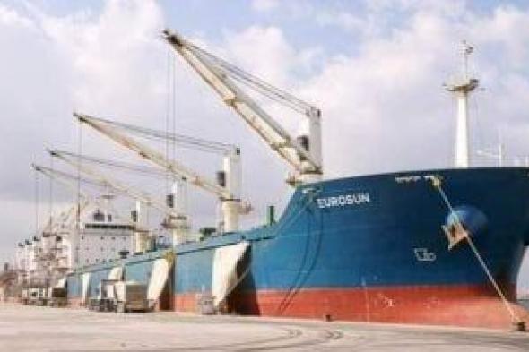 ميناء دمياط يشغل خدمة نقل جديدة لتسريع وصول البضائع المصرية لأمريكا