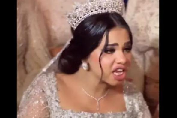 الامارات | عروس مصرية تنفجرغاضبة في وجه المأذون لسبب غريب ( فيديو )