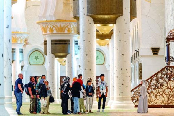 الامارات | 5.5 ملايين مرتاد لجامع الشيخ زايد الكبير في 2023