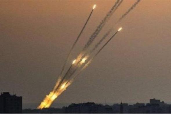 إعلام إسرائيلي: إطلاق رشقات صاروخية من جنوب لبنان نحو إسرائيل