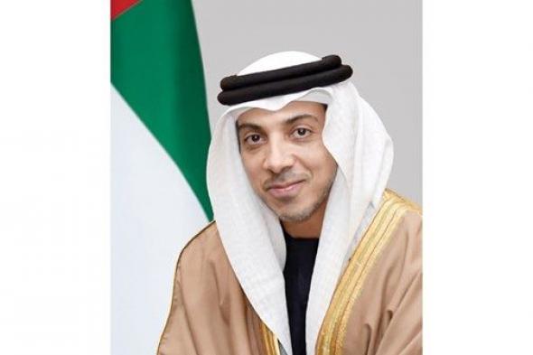 منصور بن زايد يهنئ قيادة الإمارات وشعبها والمقيمين والشعوب الإسلامية بحلول رمضان
