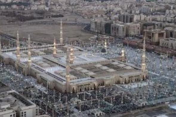 المسجد النبوى: 1700 عامل مدرب لرفع موائد السحور والإفطار من الساحات