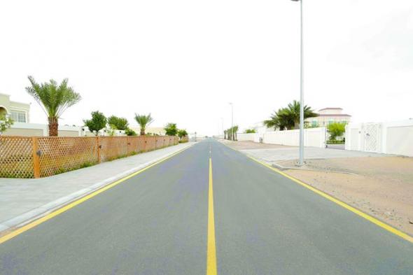 الامارات | إنجاز أعمال الطرق الداخلية والإنارة بـ 4 مناطق سكنية في دبي