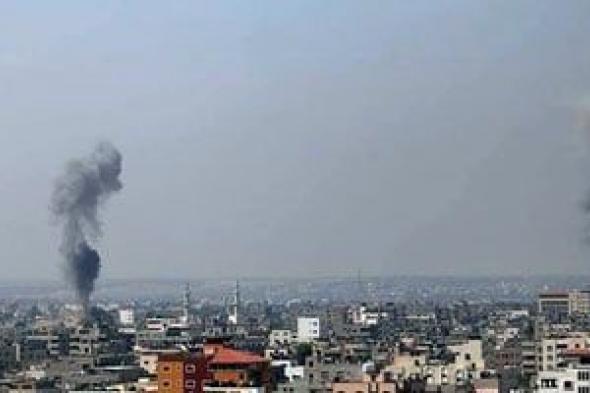 القاهرة الإخبارية: طيران الاحتلال الإسرائيلى يشن غارة على بلدة يارون بلبنان