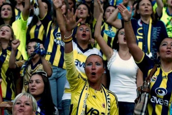 "للنساء فقط".. هل تعود تركيا لحرمان الرجال من حضور المباريات؟