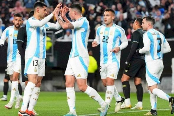 الأرجنتين تهزم السلفادور بثلاثية دون ميسي
